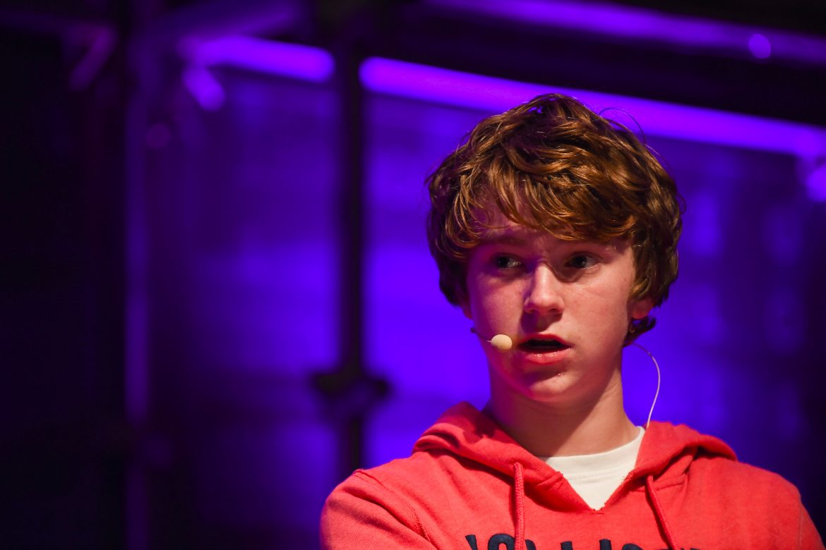 casey CEO de tres empresas con 16 años