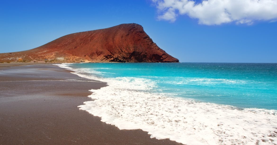 Beach Playa de la Tejita in Tenerife Verano, calor y mucho trabajo: negocios exitosos