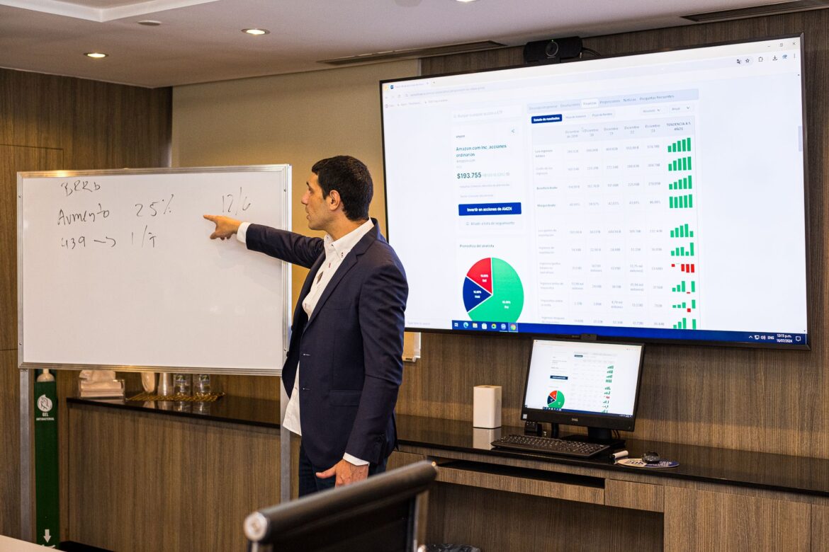Rodrigo Emilio Ramos D’Agostino presenta un análisis estratégico sobre los Fondos del NASDAQ
