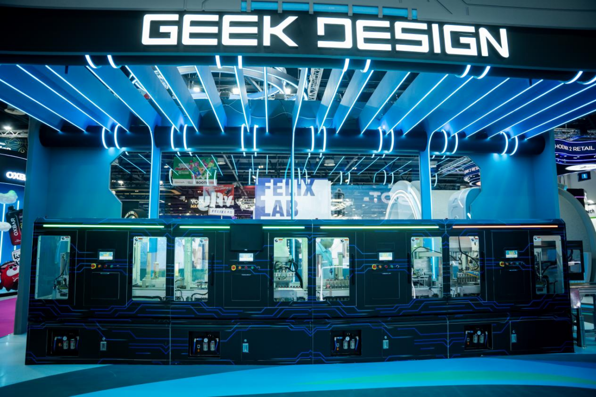 QISITECH redefine las ferias en la World Vape Show con su modelo ODM automatizado en vivo