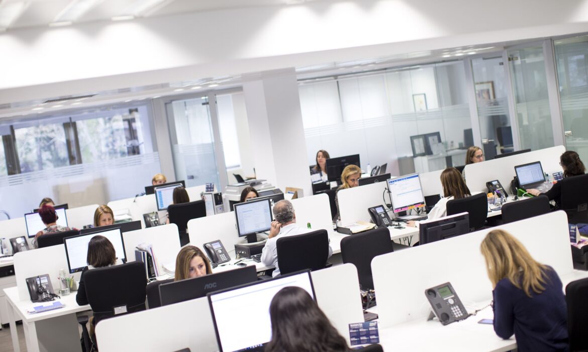 Konecta defiende la escucha activa para fortalecer la relación con el cliente