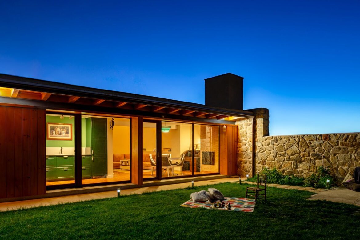 El eclipse total que cruzará España en agosto de 2026 dispara un 830% la demanda de alojamientos rurales en las localidades del recorrido