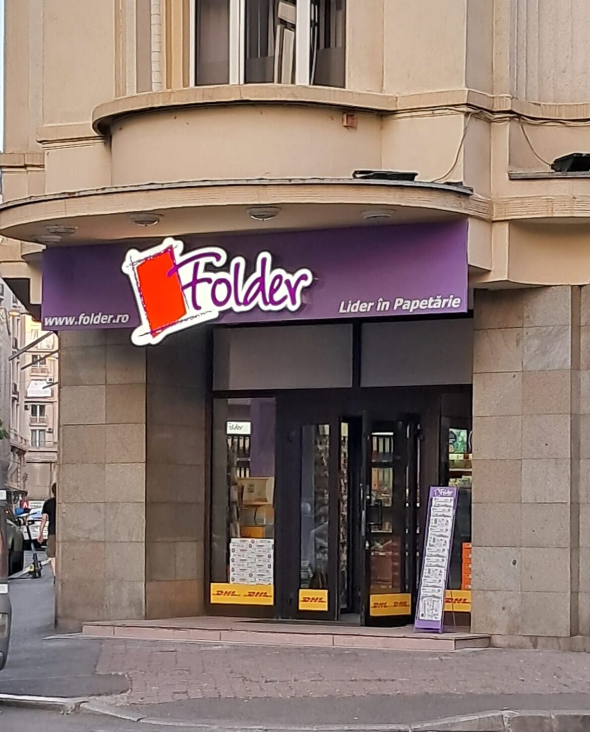 Folder impulsa su expansión internacional con nuevas aperturas en Rumanía y alcanza las once tiendas en el país