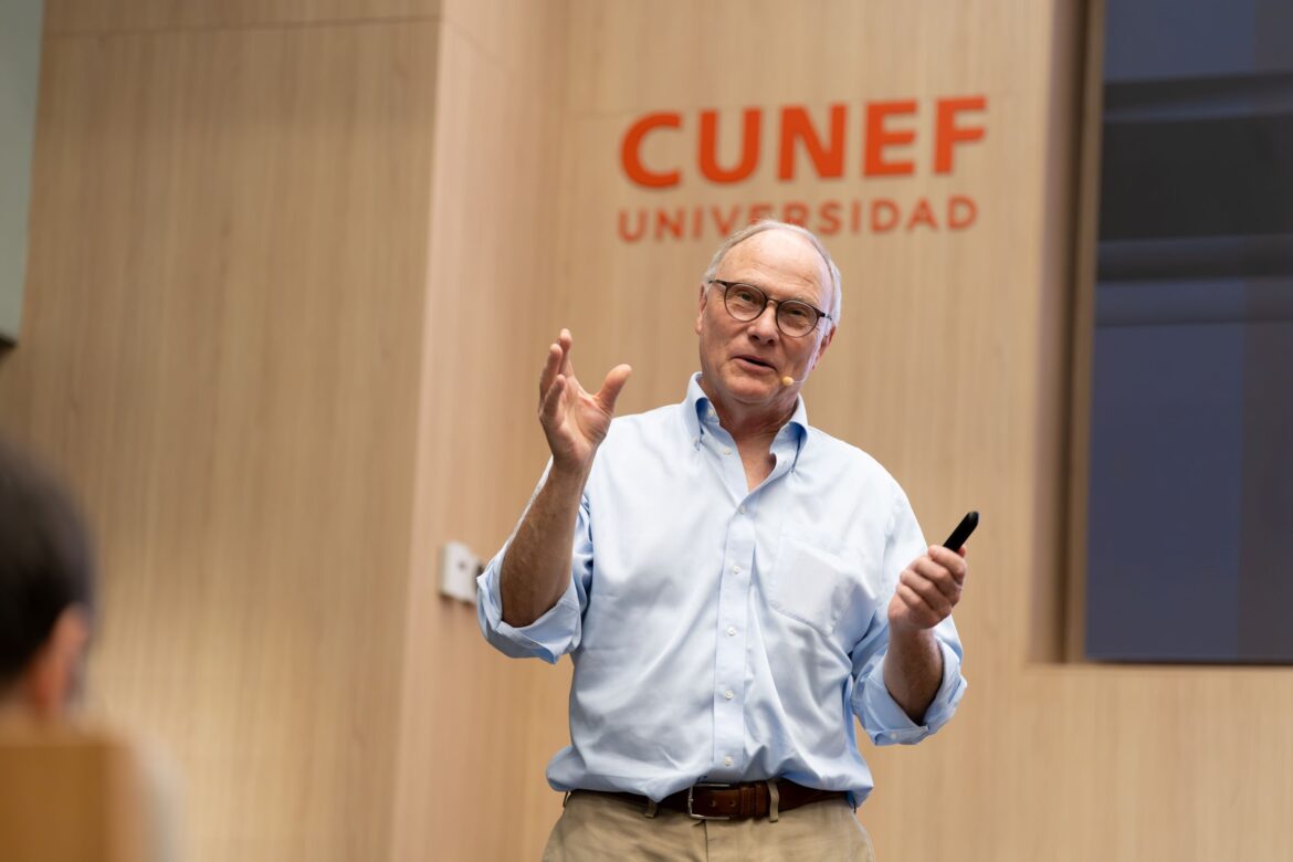 CUNEF Universidad acoge un seminario de David Card, Premio Nobel de Economía 2021