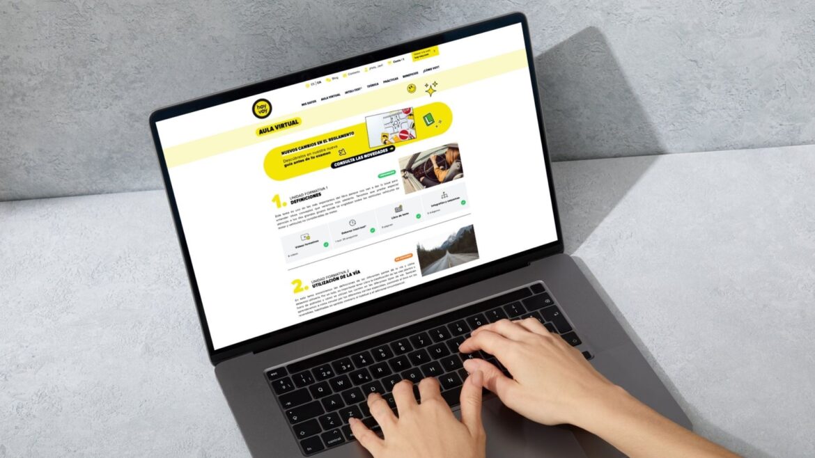 La autoescuela hoy-voy adapta sus materiales a las nuevas señales de tráfico de la DGT