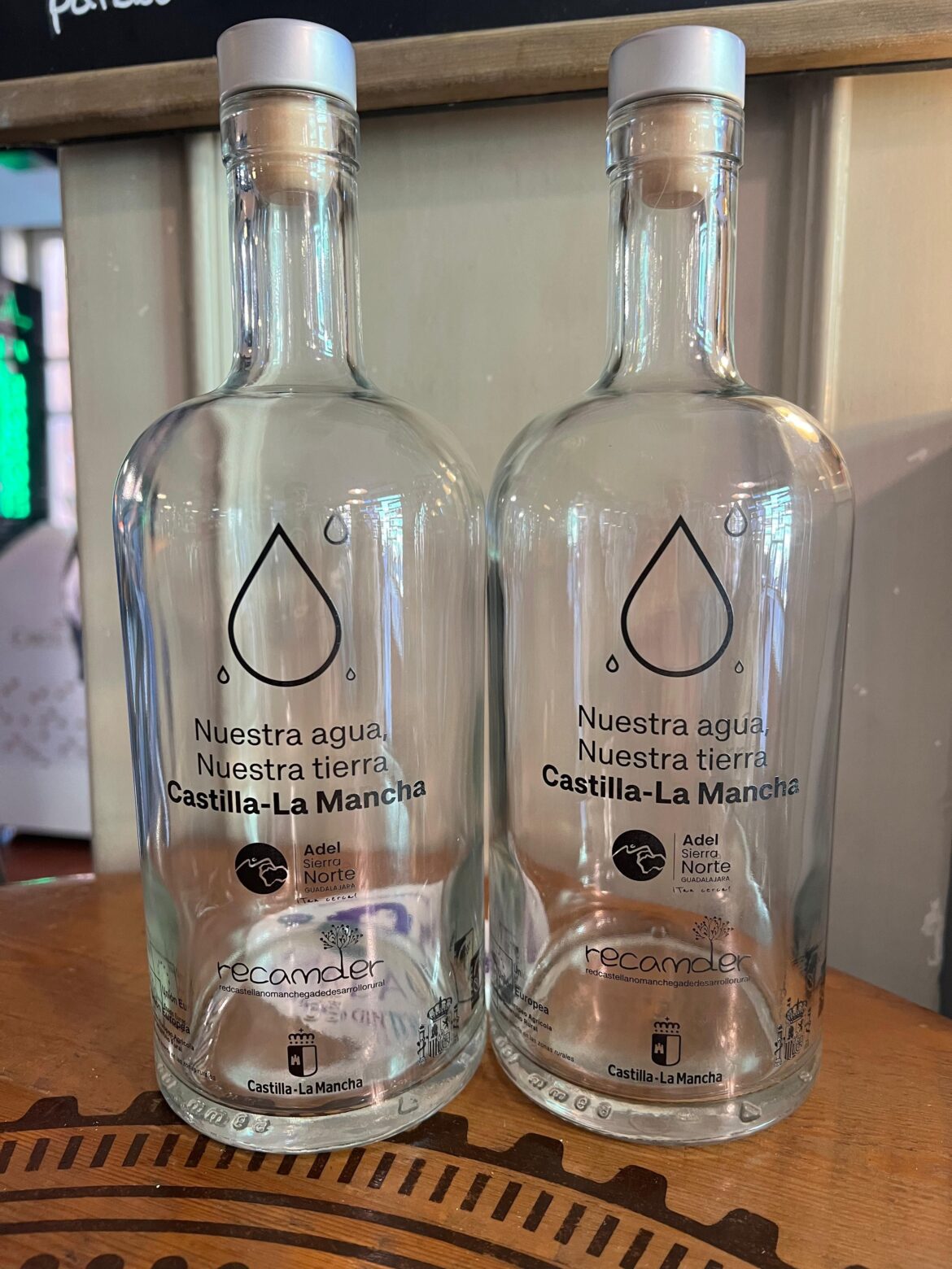 IMG-20250922-WA0015 ADEL Sierra Norte apoya a la hostelería rural con botellas reutilizables