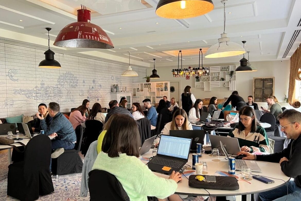 Pablo Moscoloni y Allzone: liderazgo inclusivo e innovación en el e-commerce español