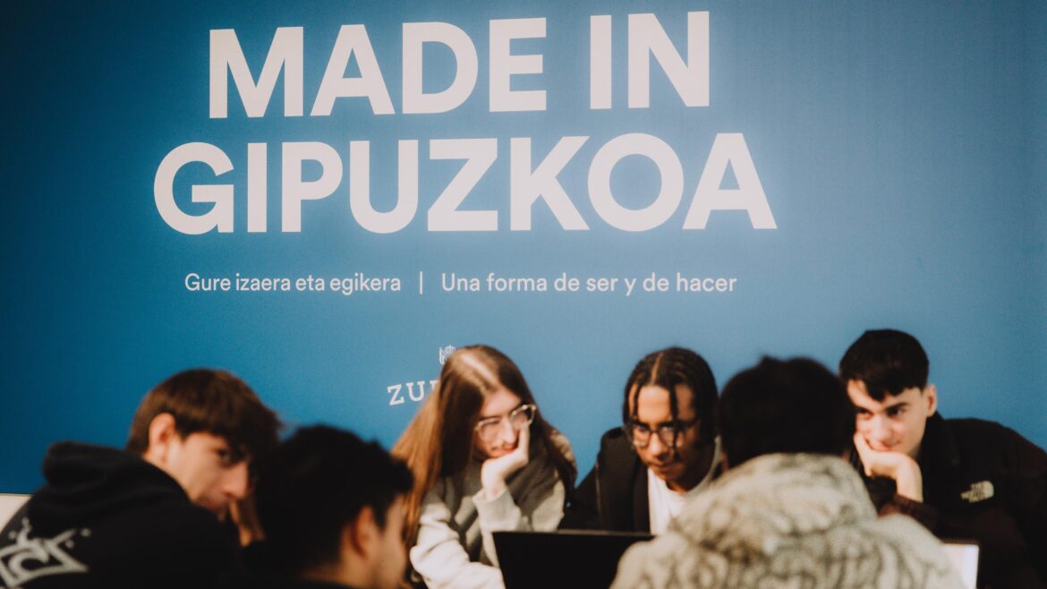 CYBERFRONT reúne en Anoeta a jóvenes y emprendedores en una segunda jornada práctica que refuerza la apuesta de Donostia por la ciberseguridad