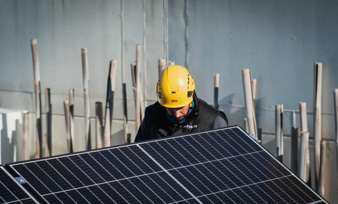 El Black Friday de SotySolar, ofrece descuentos de hasta 1.500€ en la instalación