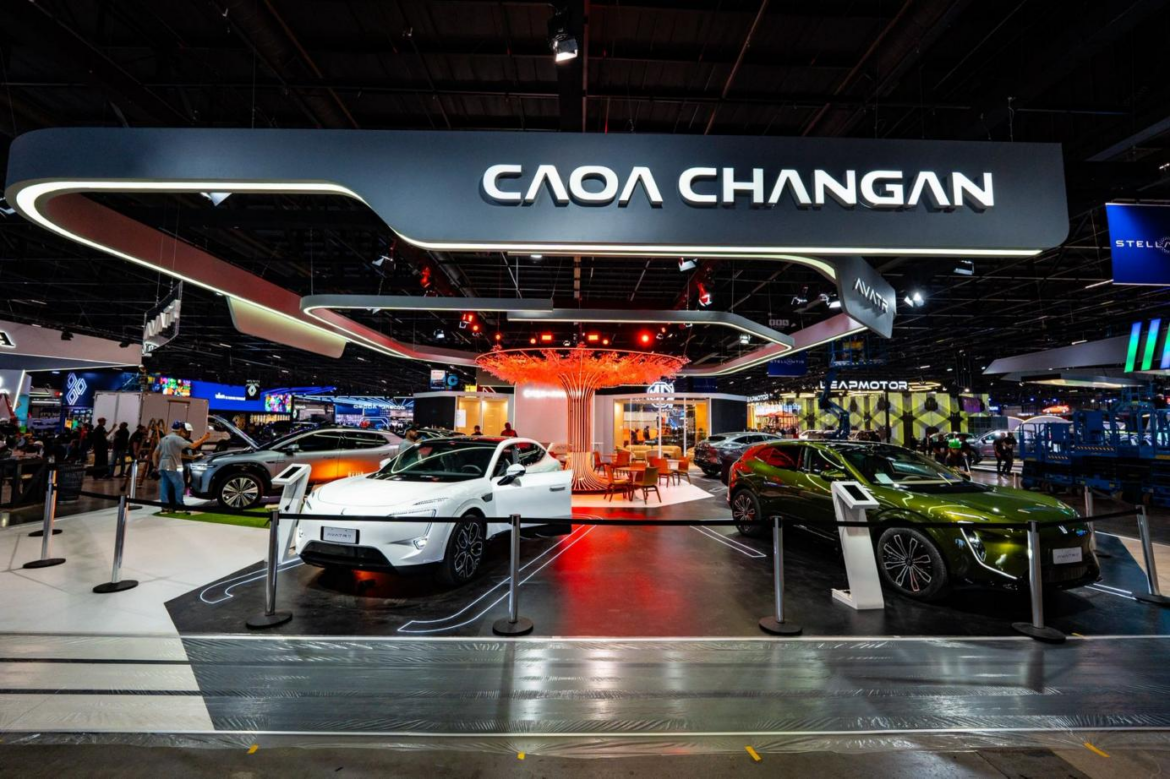 Changan hace su debut oficial en el Salón del Automóvil de São Paulo y lanza su marca en Brasil