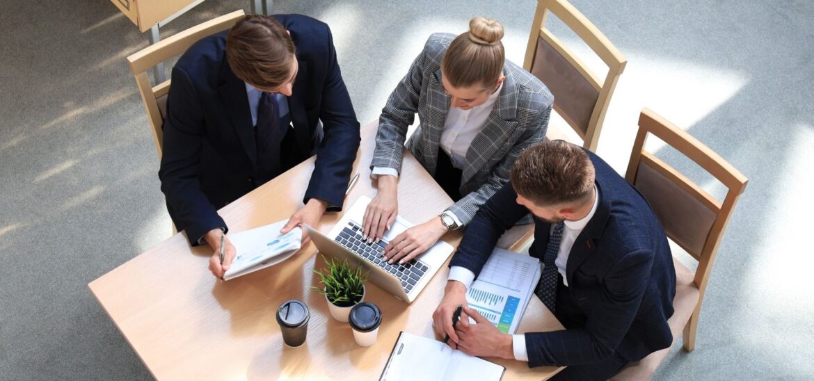 Bequers obtiene 3,8 millones de euros en becas para posgrados de profesionales en 2025