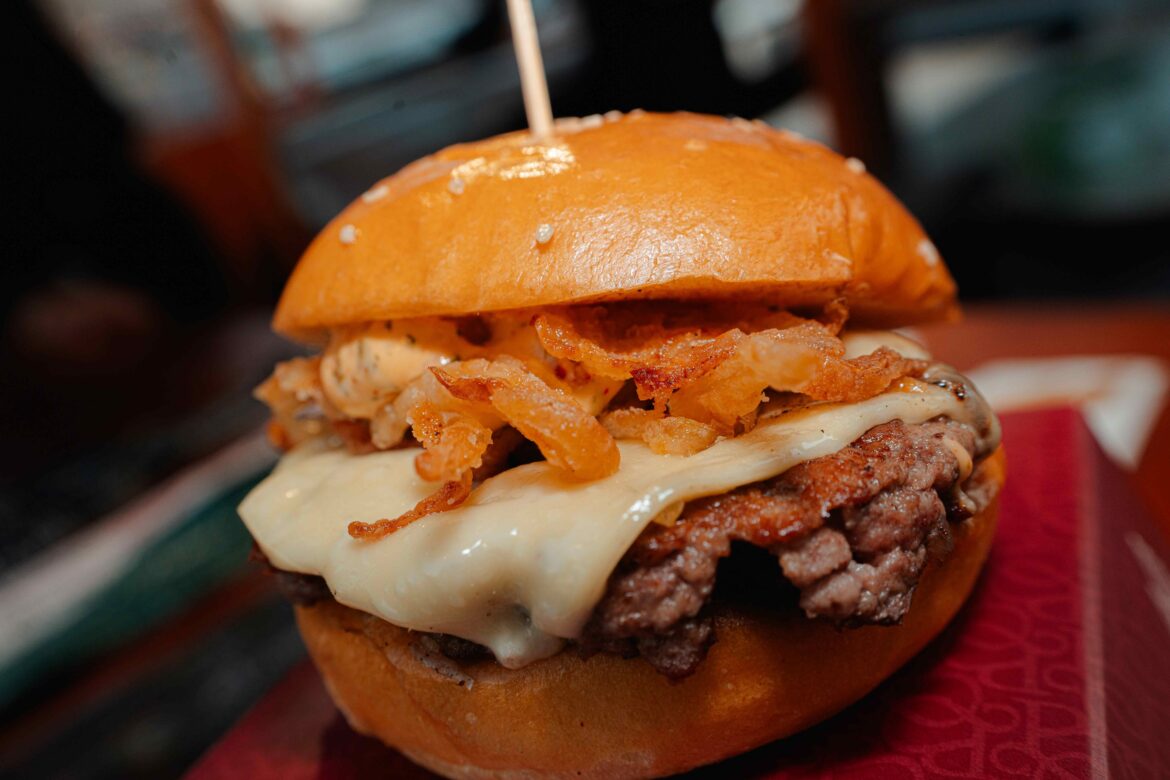 La Birra Bar gana el mundial ‘DUBÁI BURGER CHAMPIONSHIP’