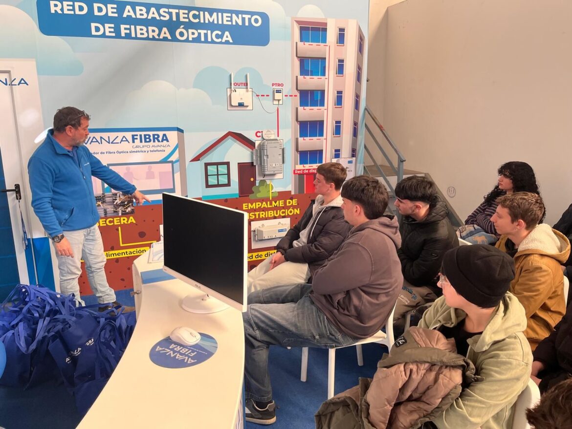 Más de 20.000 estudiantes de Murcia, Alicante, Almería y Valencia se suman a la ‘Promoción de Nuevos Talentos’ de Avanza Fibra