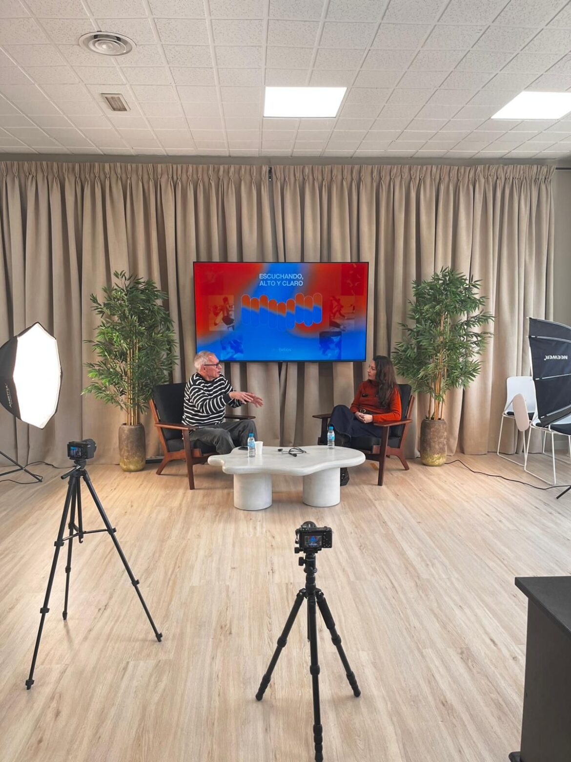 Decibelios Podcast estrena segunda temporada explorando el poder del sonido