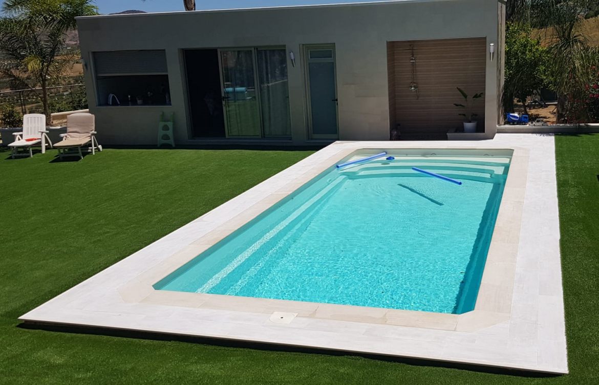 Poliéster Casariche lidera la vanguardia en soluciones hidráulicas con sus nuevas piscinas de alta resistencia