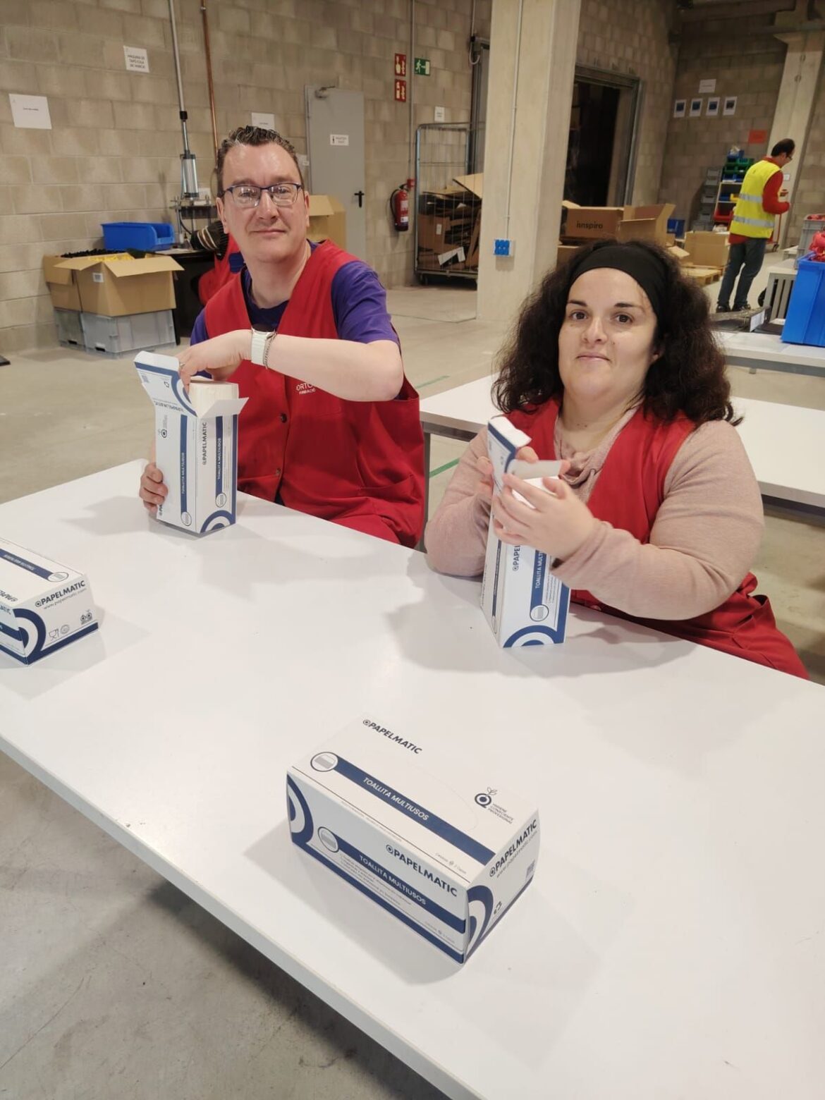 Higiene consciente e inclusividad laboral, claves de la colaboración entre PAPELMATIC y Fundació Portolà