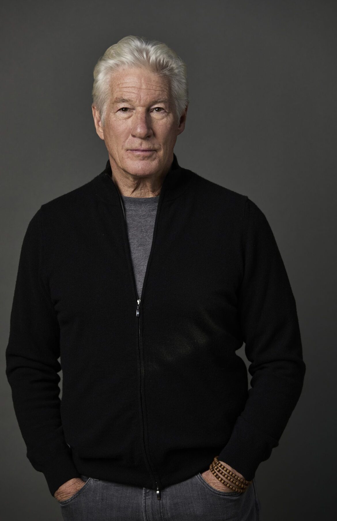 Alejandra y Richard Gere se unen al grupo de ópticas, OpticaPRO, en una campaña para prevenir y erradicar el sinhogarismo en España