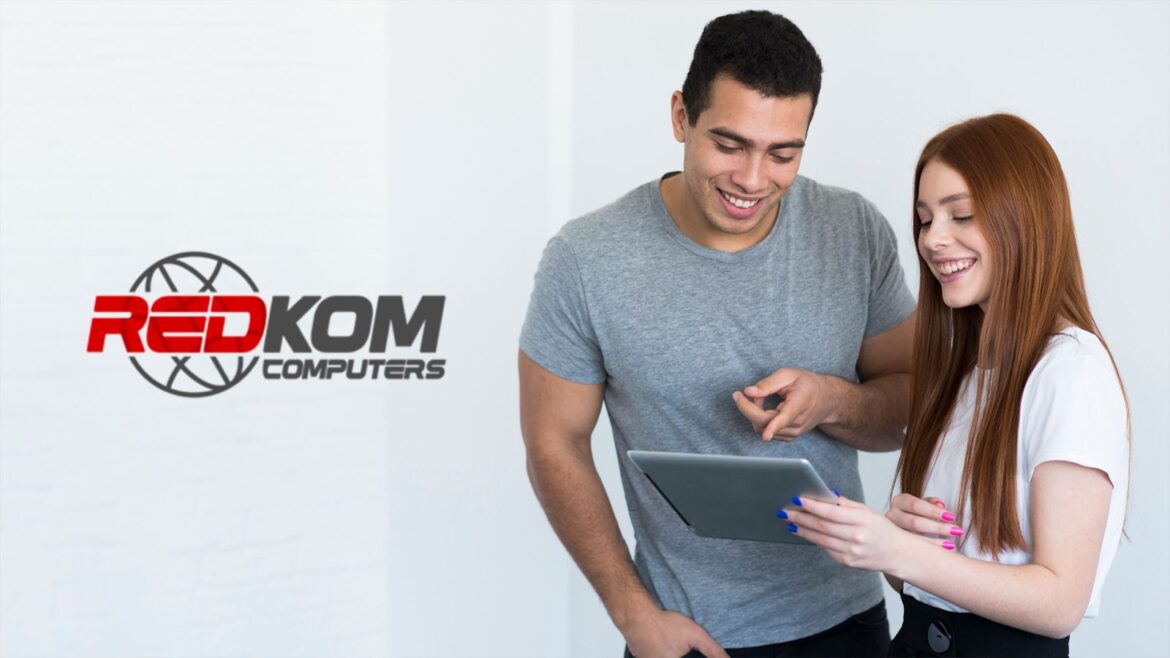 Redkom Computers colabora con el IES Rosa Chacel y IFP Julián Camarillo en las prácticas para estudiantes