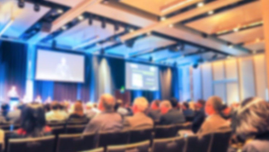 Conferenciantes para empresas: cómo MT Consulting conecta marcas con voces capaces de inspirar
