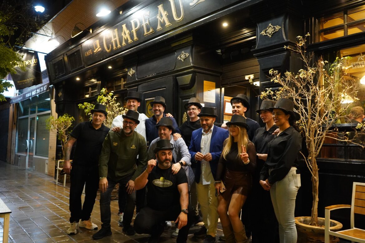 Apertura de Chapeau Abrador en Alicante delicias a la brasa y tradición culinaria