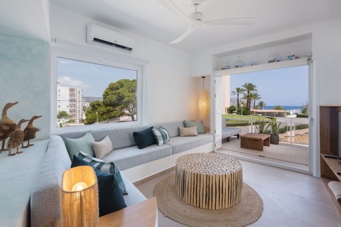 Mundial, campo, deporte y un eclipse en familia: Airbnb revela las tendencias del verano de los españoles
