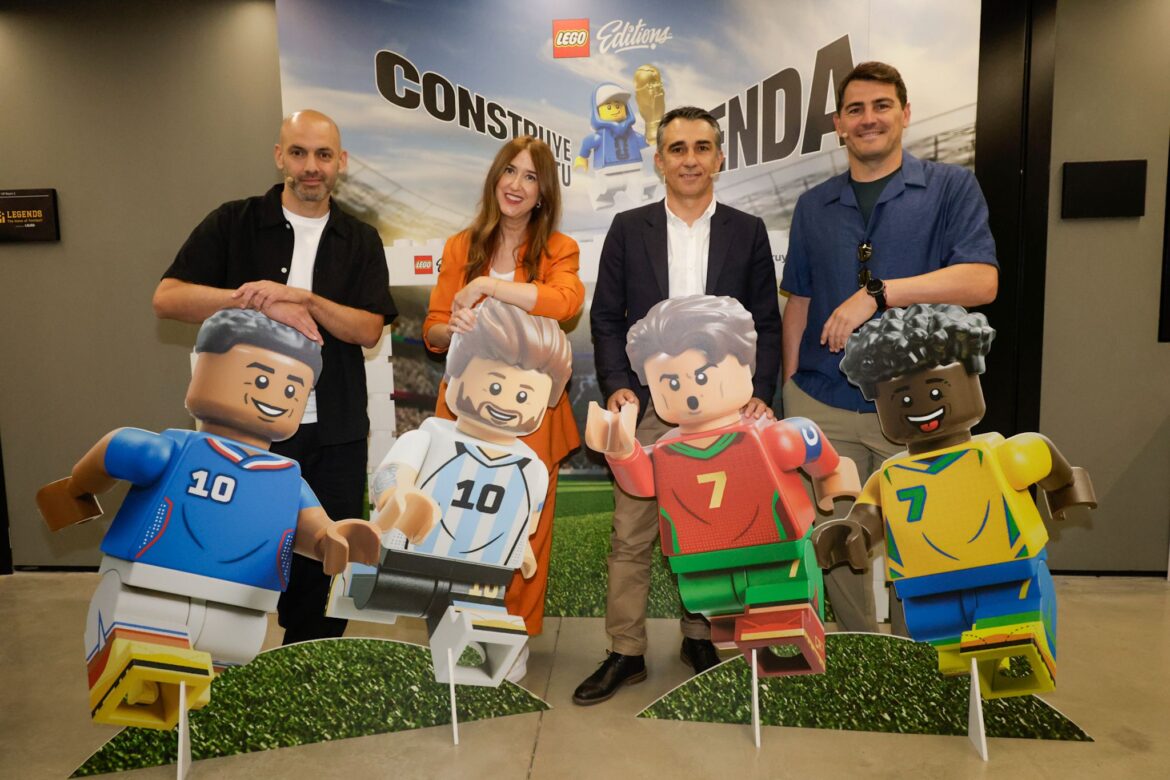 El Grupo LEGO presenta junto a Iker Casillas la colección LEGO® Editions en el museo Legends