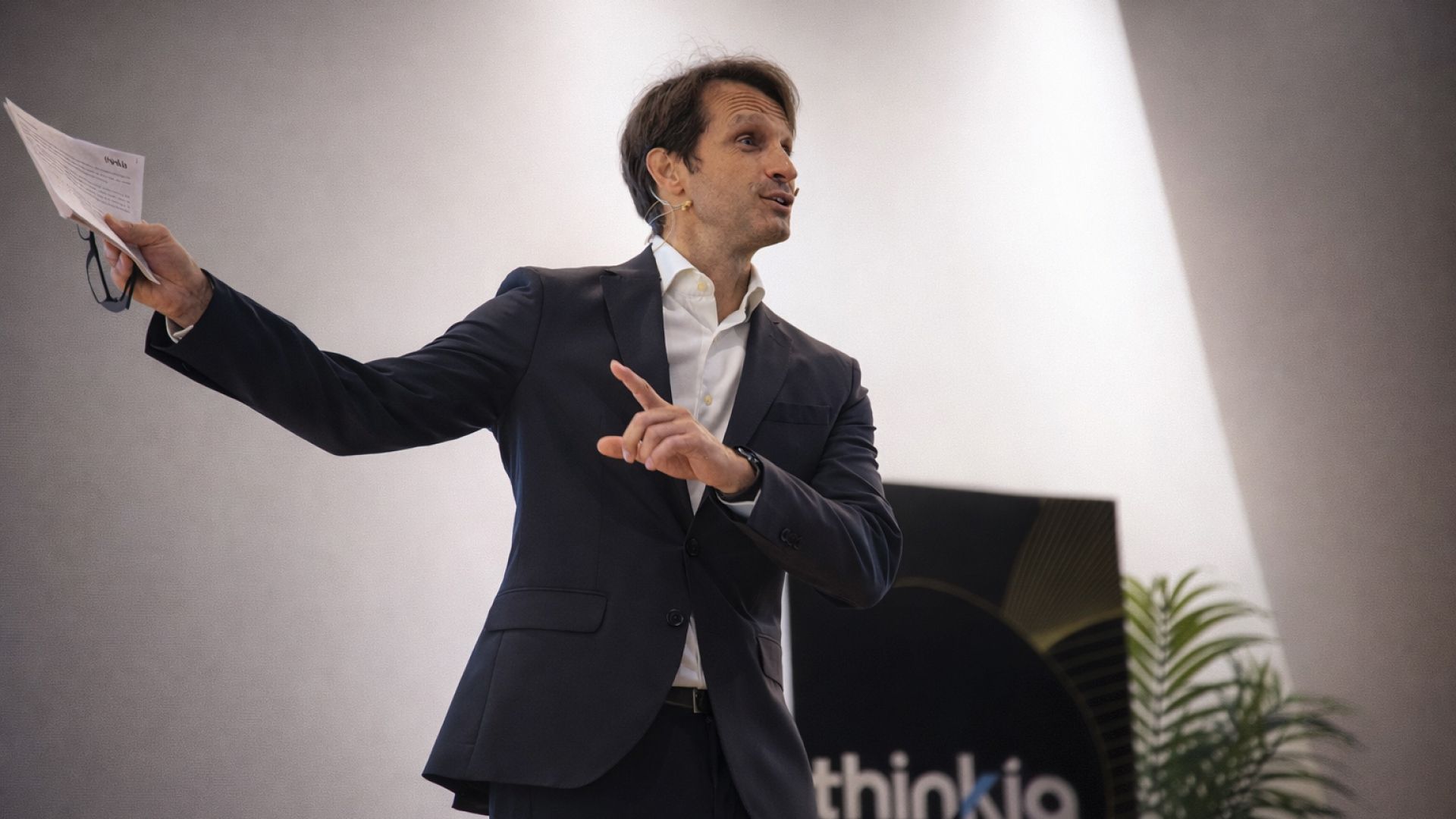 Thinkia defiende que el gran reto de la IA empresarial ya no es probar herramientas, sino hacerlas escalar