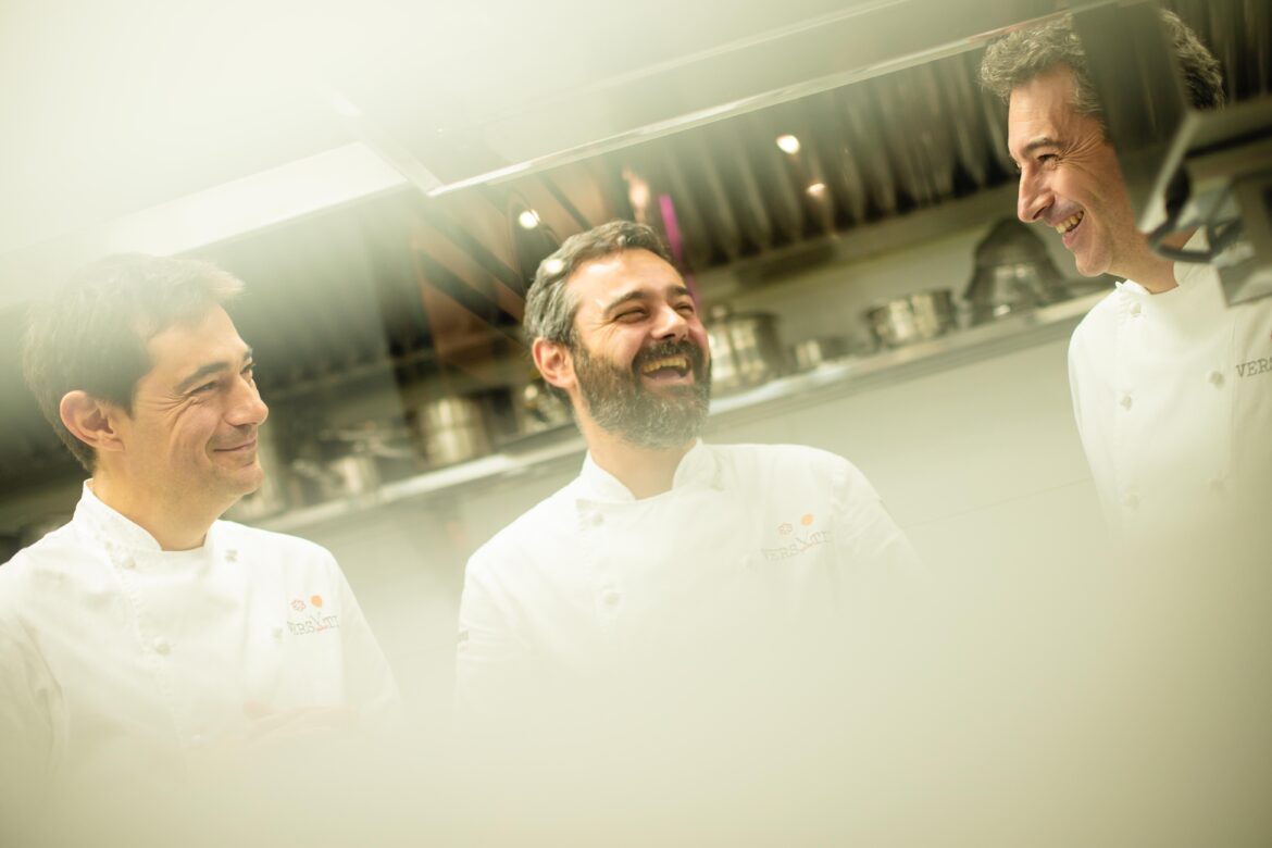 Versátil, el restaurante de pueblo con estrella Michelin mejor valorado en España gracias a sus clientes