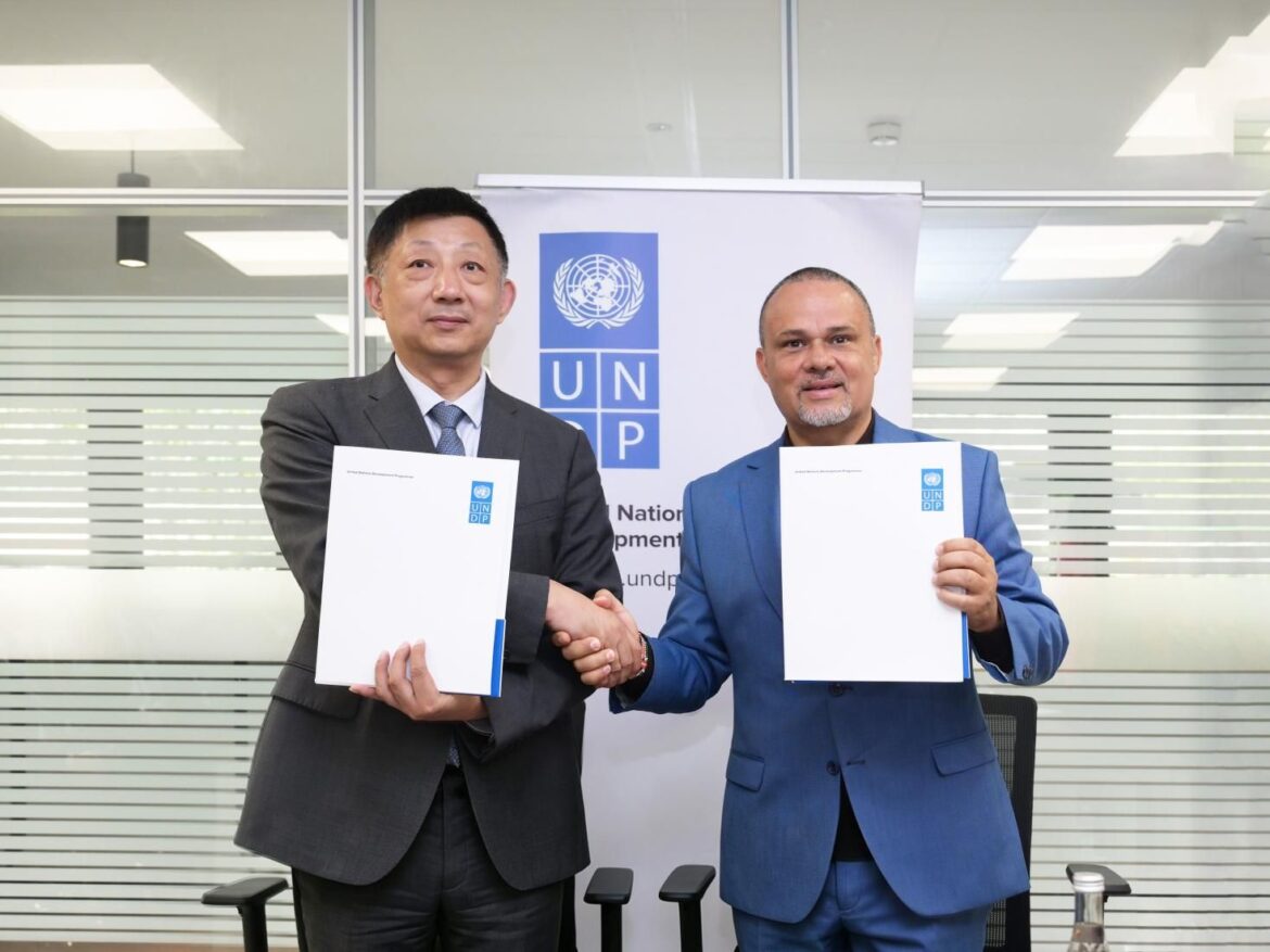 El PNUD y TAILG firman un memorando de entendimiento para un proyecto de movilidad ecológica y baja en carbono que impulsa el desarrollo sostenible en África y más allá