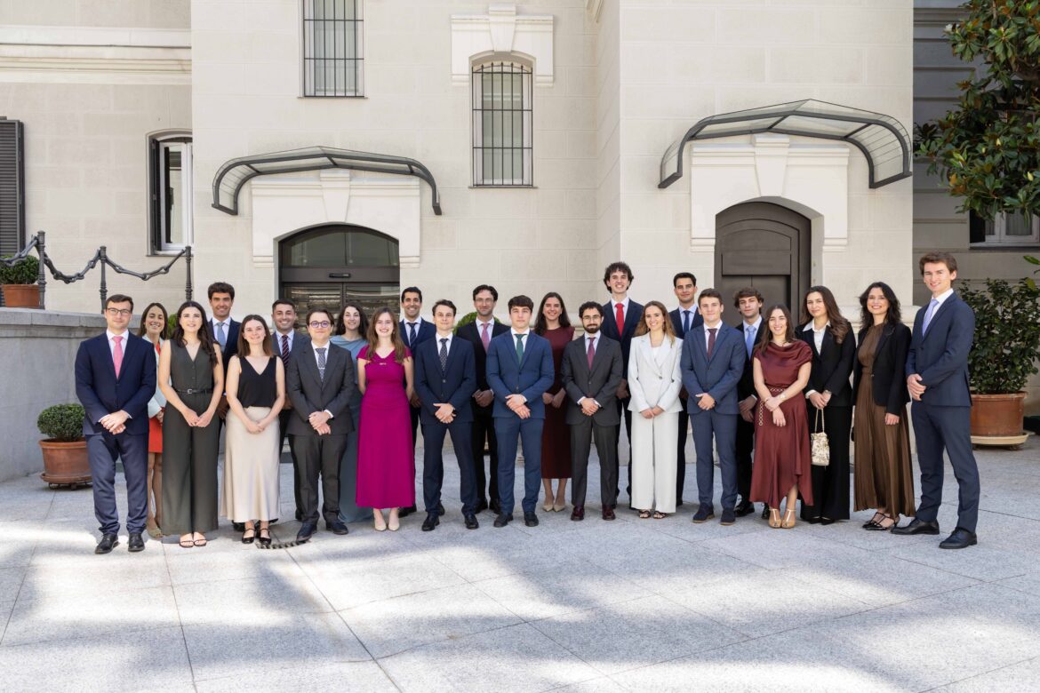 La Fundación Rafael del Pino impulsa la formación internacional de 24 jóvenes españoles