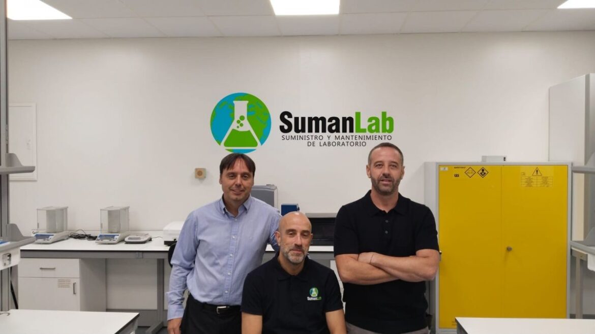 SumanLab: fabricación a medida y acompañamiento integral para un laboratorio